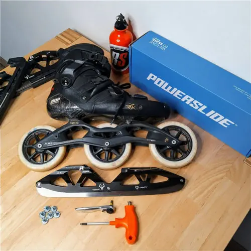 Powerslide Trident Eiskufe vor der Montage am Powerslide HC Evo